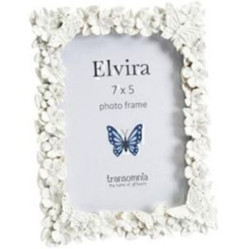 White moulded butterfly and flowers Elvira photo frame by Transomnia. A beautiful gift for young or old, with moulded details of butterflies and flowers all the way around this gorgeous white photo frame. Holds pictures that are 7 x 5. Size: 20.5 x 15 x 1.8cm
